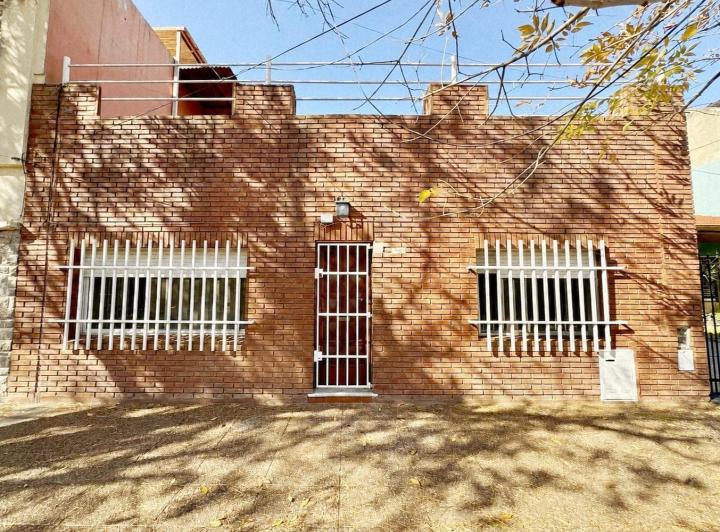 Casa · 72m² · 5 Ambientes