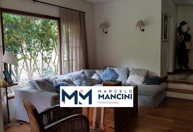 Casa · 840m² · 7 Ambientes · 1 Cochera