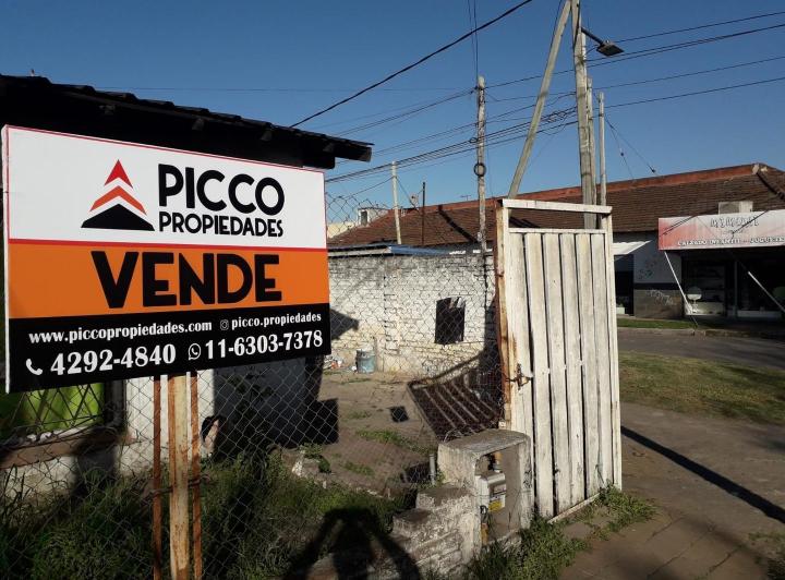 Casa · 200m² · 5 Ambientes · 2 Cocheras