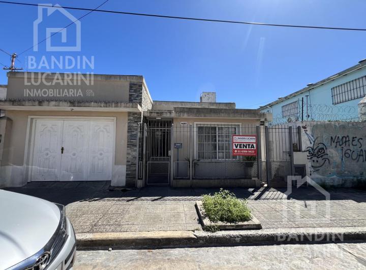 Casa · 283m² · 6 Ambientes · 1 Cochera