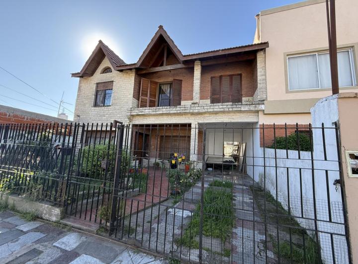 Casa · 120m² · 5 Ambientes