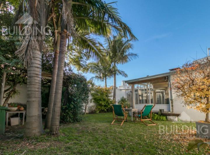 Casa · 227m² · 5 Ambientes · 1 Cochera