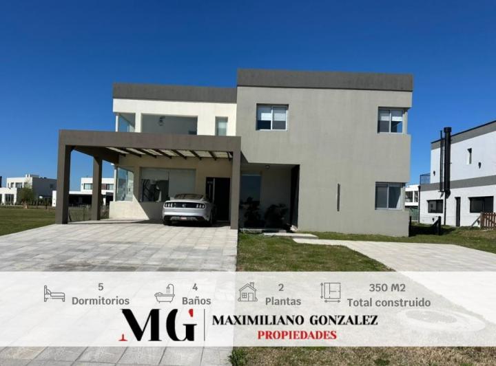 Casa · 350m² · 6 Ambientes · 1 Cochera