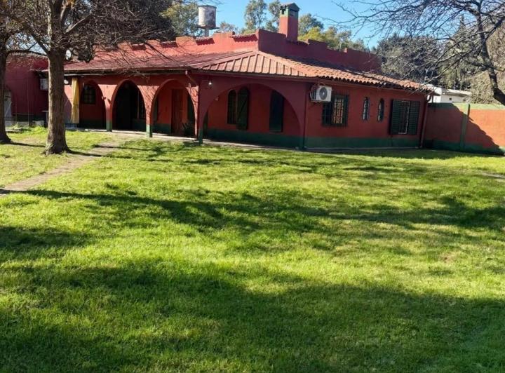 Casa · 176m² · 5 Ambientes · 1 Cochera