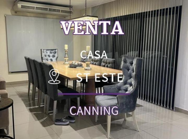 Casa · 400m² · 6 Ambientes · 4 Cocheras