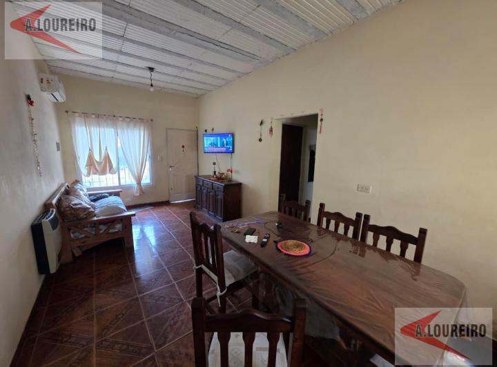 Casa · 90m² · 6 Ambientes · 2 Cocheras