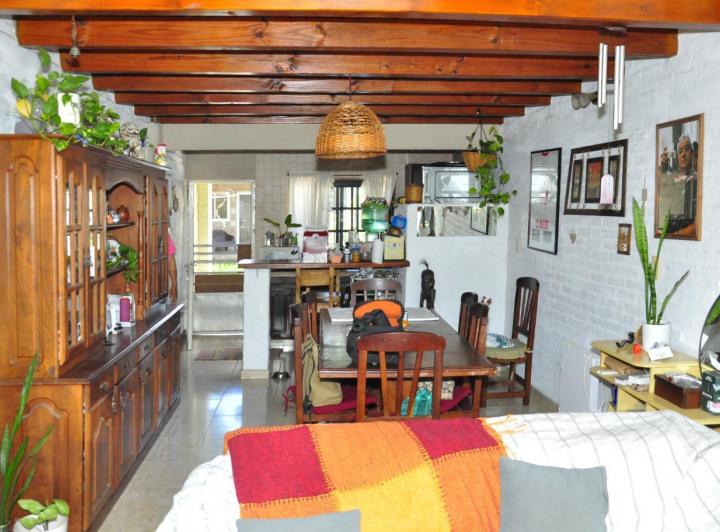Casa · 145m² · 5 Ambientes · 1 Cochera