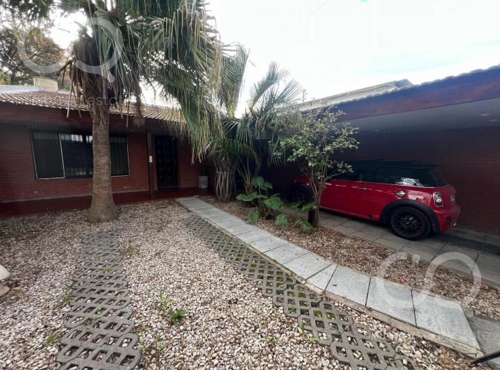 Casa · 150m² · 6 Ambientes · 2 Cocheras