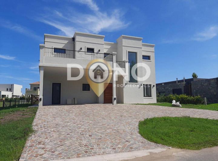 Casa · 250m² · 6 Ambientes