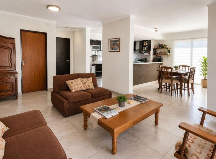 Casa · 120m² · 5 Ambientes · 1 Cochera