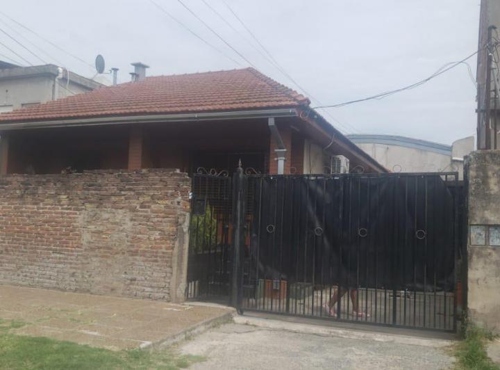 Casa · 150m² · 6 Ambientes · 3 Cocheras