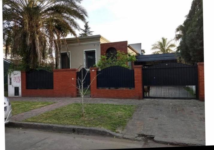 Casa · 309m² · 4 Dormitorios