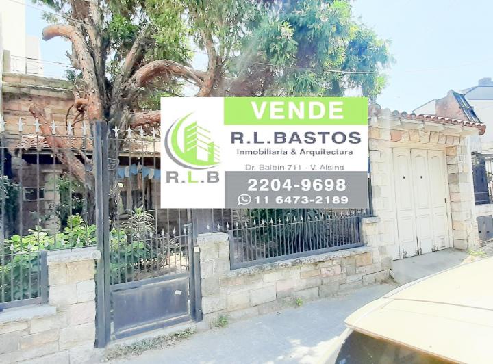 Casa · 374m² · 6 Ambientes · 1 Cochera