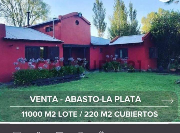 Casa · 190m² · 5 Ambientes · 2 Cocheras