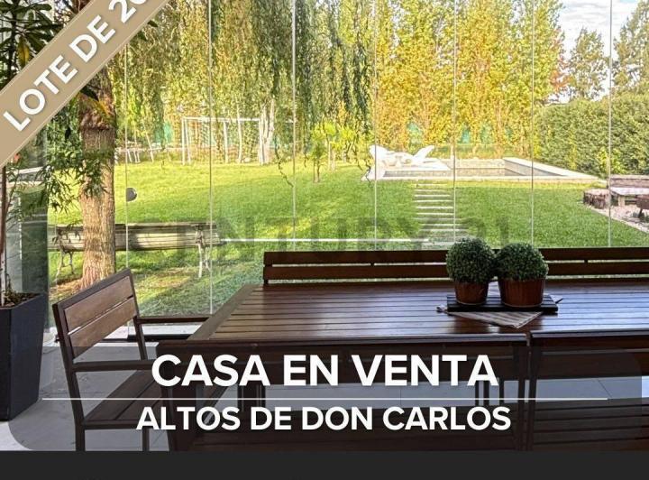 Casa · 240m² · 6 Ambientes · 2 Cocheras