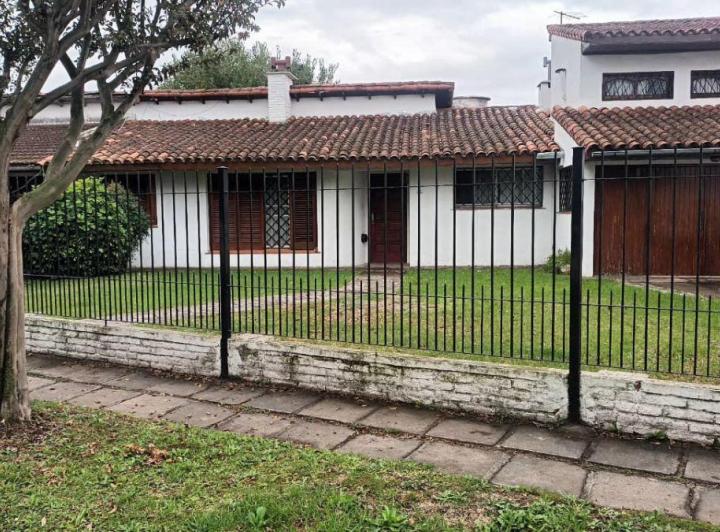 Casa · 120m² · 5 Ambientes · 1 Cochera