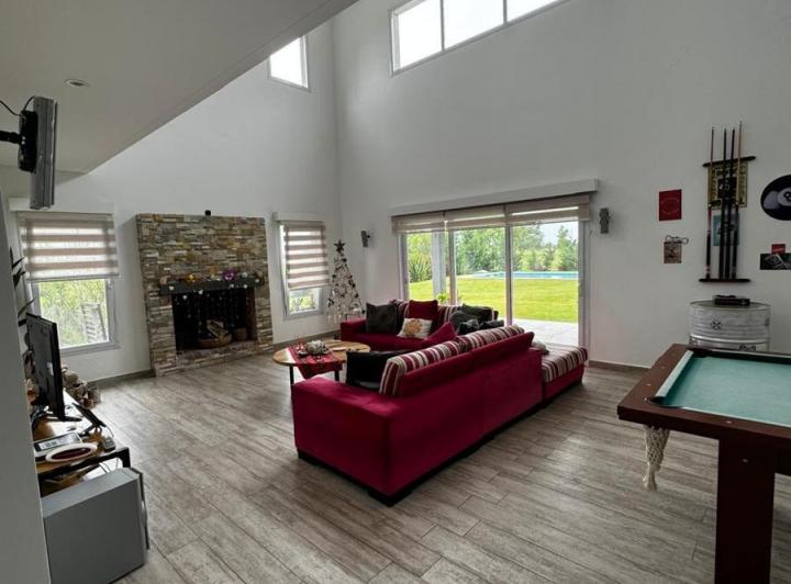Casa · 430m² · 6 Ambientes