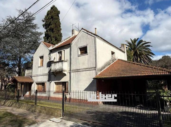 Casa · 308m² · 6 Ambientes