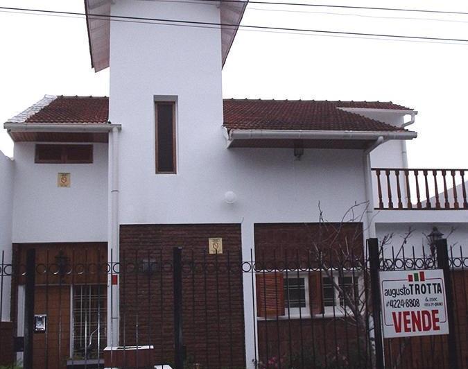 Casa · 250m² · 7 Ambientes