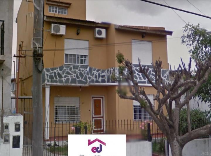 Casa · 150m² · 7 Ambientes