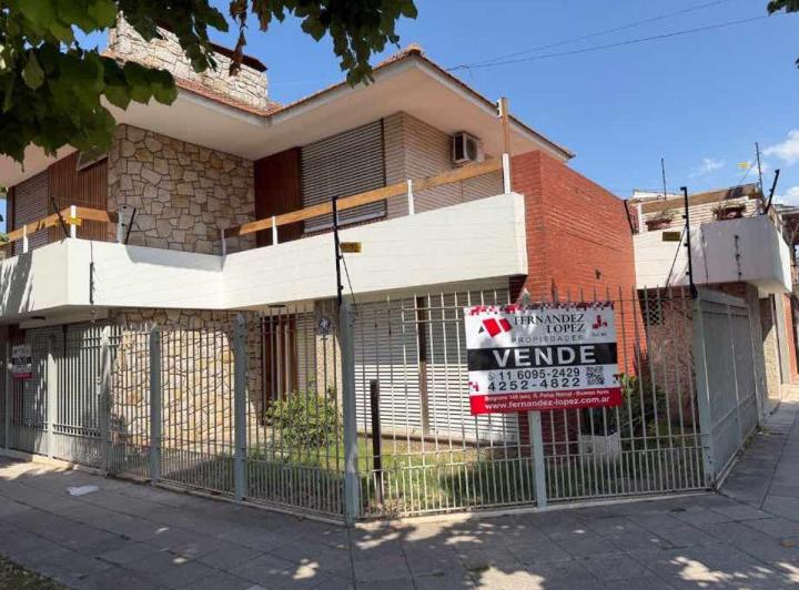 Casa · 175m² · 5 Ambientes · 1 Cochera