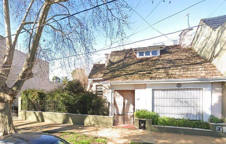 Casa · 350m² · 7 Ambientes · 5 Cocheras
