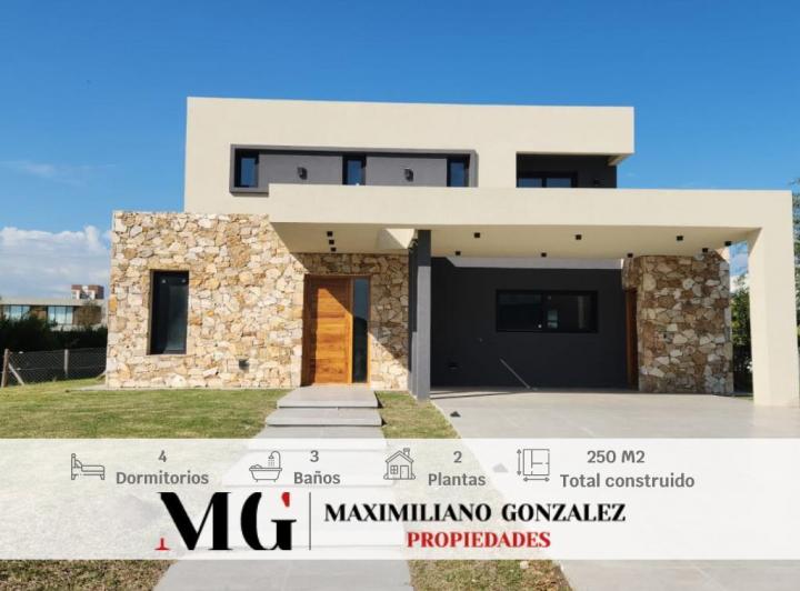 Casa · 250m² · 5 Ambientes · 1 Cochera
