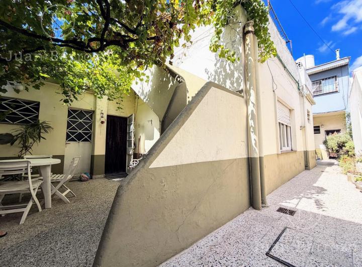 Casa · 220m² · 6 Ambientes · 1 Cochera