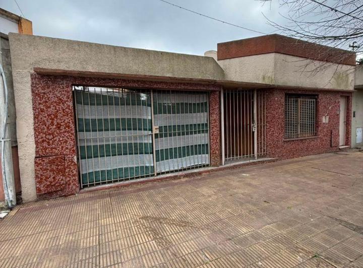 Casa · 190m² · 5 Ambientes · 1 Cochera