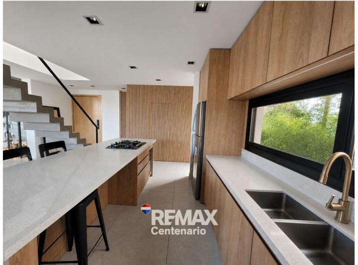 Casa · 193m² · 6 Ambientes