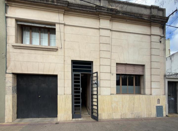 Casa · 224m² · 7 Ambientes · 1 Cochera