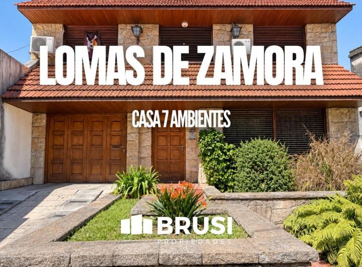 Casa · 311m² · 7 Ambientes · 3 Cocheras