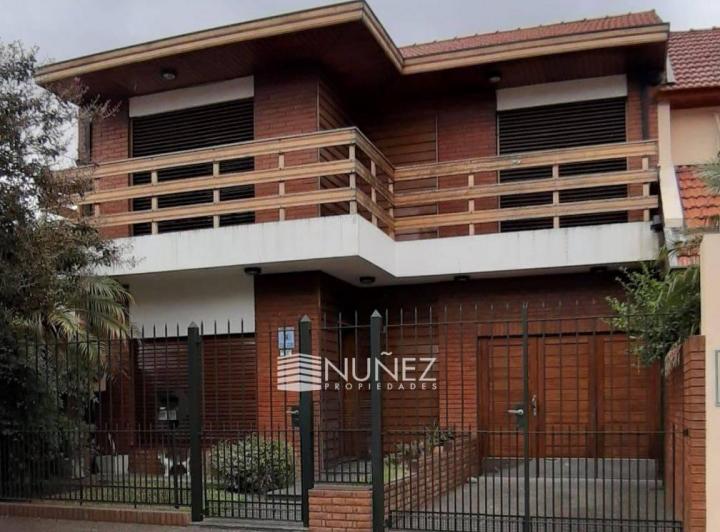 Casa · 300m² · 5 Ambientes