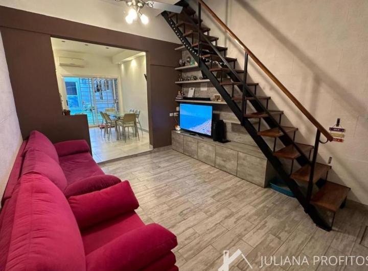 Casa · 157m² · 5 Ambientes · 1 Cochera
