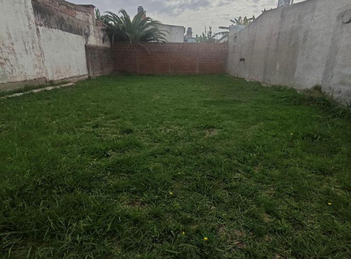 Casa · 180m² · 9 Ambientes · 1 Cochera