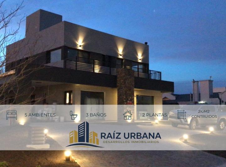 Casa · 210m² · 5 Ambientes