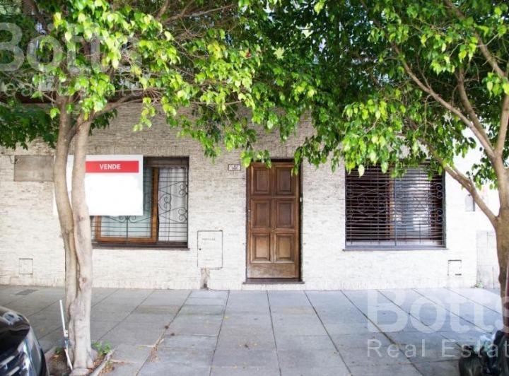 Casa · 250m² · 5 Ambientes