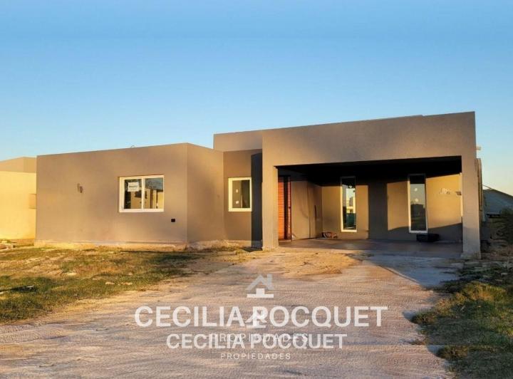 Casa · 140m² · 5 Ambientes · 1 Cochera