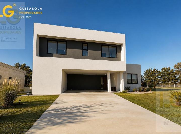 Casa · 266m² · 5 Ambientes · 2 Cocheras