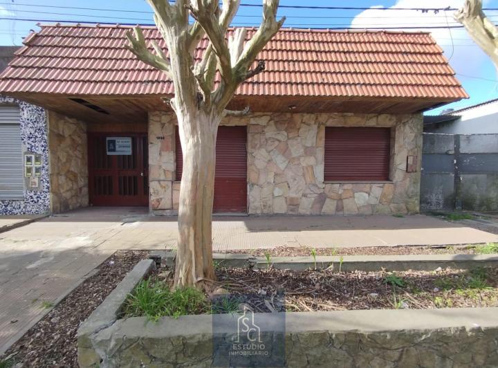 Casa · 75m² · 7 Ambientes · 1 Cochera