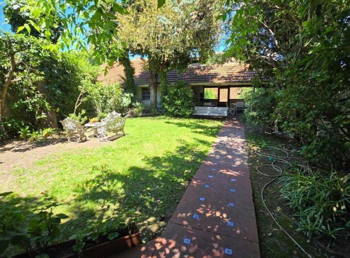 Casa · 190m² · 5 Ambientes · 1 Cochera