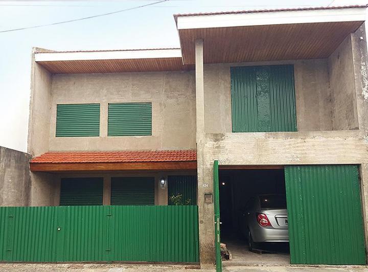 Casa · 225m² · 4 Dormitorios · 1 Cochera
