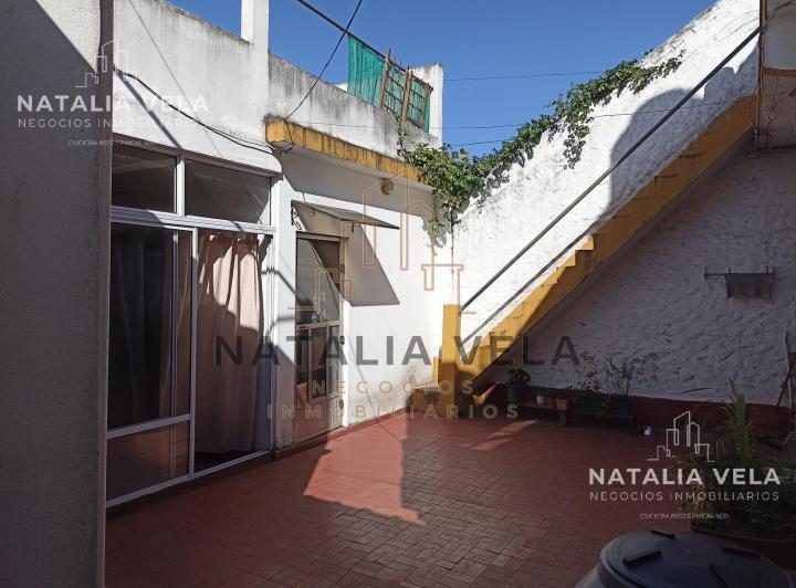 Casa · 143m² · 8 Ambientes · 3 Cocheras