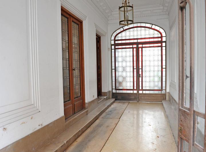 Casa · 287m² · 8 Ambientes · 1 Cochera