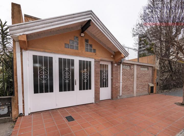 Casa · 141m² · 5 Ambientes · 1 Cochera