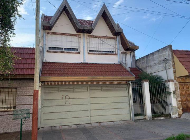 Casa · 100m² · 5 Ambientes