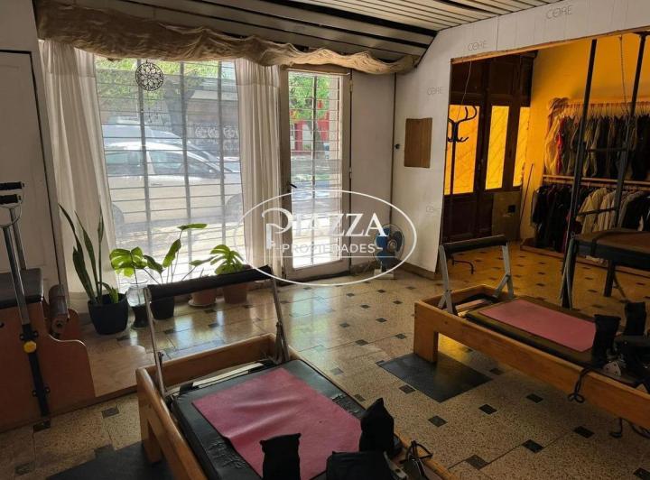 Casa · 300m² · 8 Ambientes · 1 Cochera
