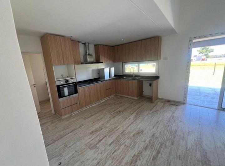 Casa · 170m² · 5 Ambientes · 2 Cocheras