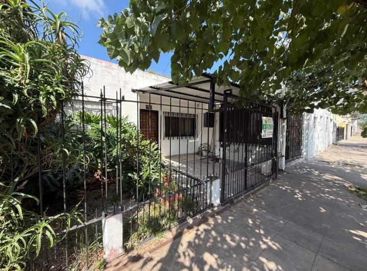 Casa · 145m² · 5 Ambientes · 1 Cochera