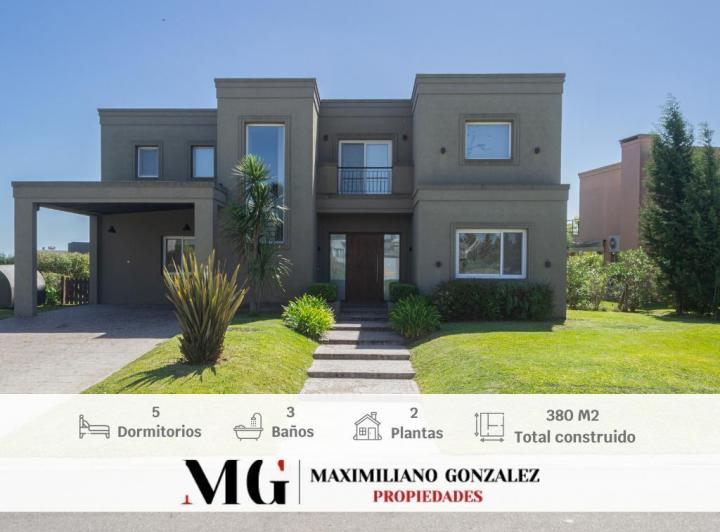 Casa · 320m² · 7 Ambientes · 1 Cochera